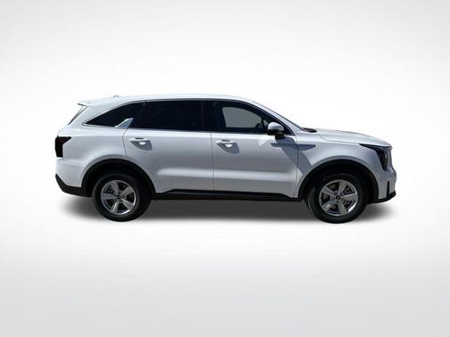 2025 Kia Sorento LX