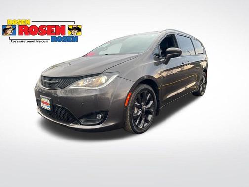 2019 Chrysler Pacifica Touring-L Plus
