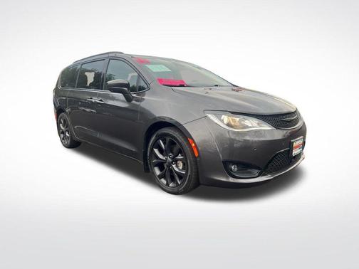 2019 Chrysler Pacifica Touring-L Plus