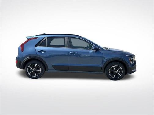 2025 Kia Niro EX