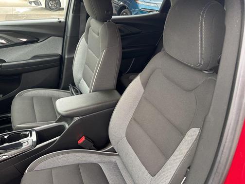 Scarlet Red Metallic 2021 Chevrolet Trailblazer LT