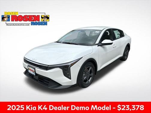 2025 Kia K4 LXS