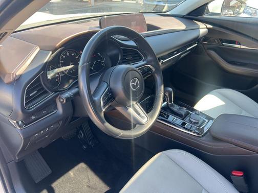 Snowflake White Pearl Mica 2024 Mazda CX-30 2.5 S Premium Package