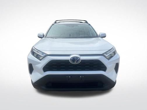 Ice Cap 2023 Toyota RAV4 Hybrid XLE
