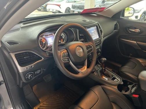 2022 Jeep Cherokee Latitude Lux