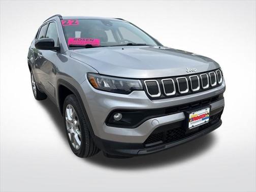 2022 Jeep Compass Latitude Lux
