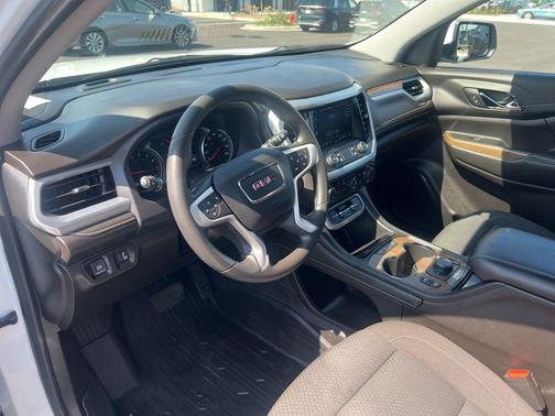 2023 GMC Acadia FWD SLE