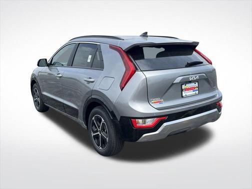 2025 Kia Niro SX