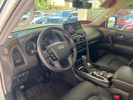 2022 INFINITI QX80 PREMIUM SELECT AWD