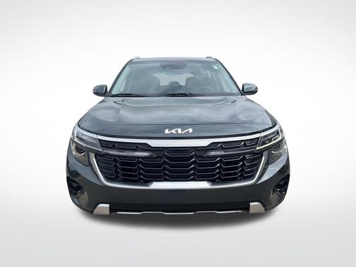 Gravity Gray 2024 Kia Seltos S