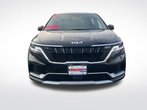 2023 Kia Carnival EX