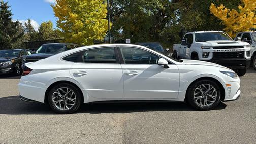 2023 Hyundai SONATA SEL