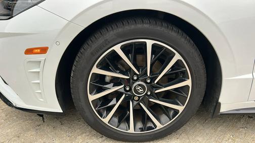 2021 Hyundai SONATA Limited