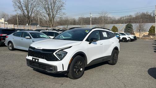 Glacial White Pearl 2024 Kia Sportage X-Pro