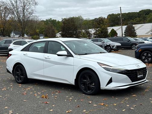 2022 Hyundai ELANTRA HEV Blue