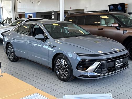 2024 Hyundai SONATA Hybrid SEL