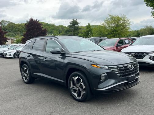 Gray 2023 Hyundai TUCSON SEL