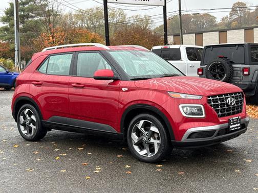 2022 Hyundai VENUE Limited