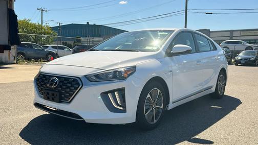 2020 Hyundai IONIQ Plug-In Hybrid SE