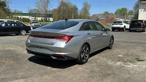 2023 Hyundai ELANTRA Limited