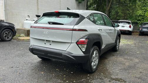 2025 Hyundai KONA SE