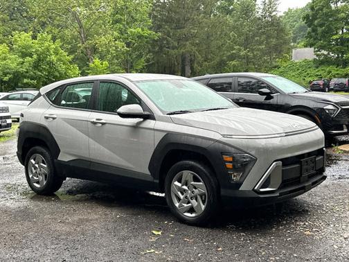 2025 Hyundai KONA SE