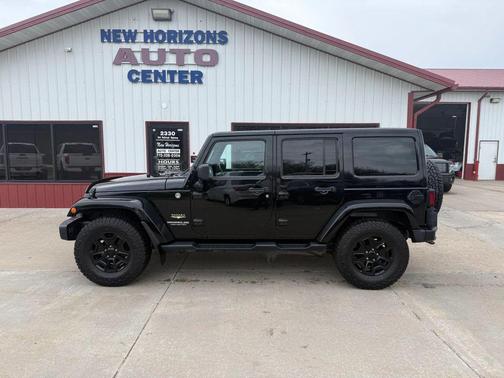 Black Clearcoat 2014 Jeep Wrangler Unlimited Sahara
