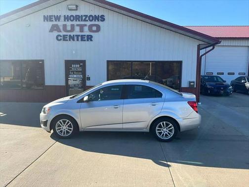 2012 Chevrolet Sonic 2LT