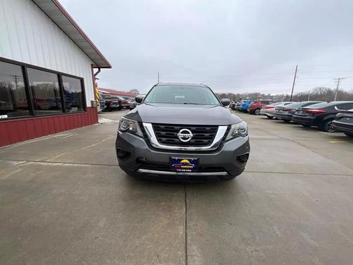 Gun Metallic 2017 Nissan Pathfinder S