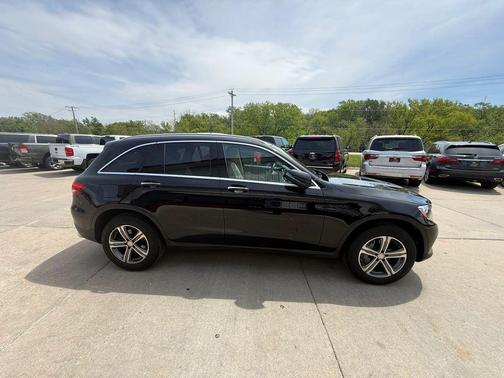 2017 Mercedes-Benz GLC 300 4MATIC