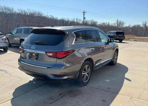 2017 INFINITI QX60 Base