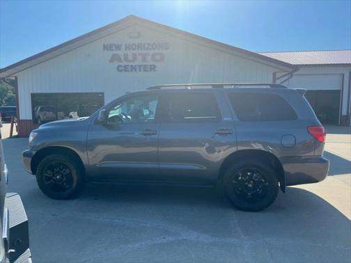 2016 Toyota Sequoia SR5