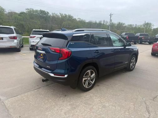 2021 GMC Terrain SLT