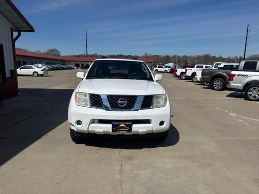 2006 Nissan Pathfinder SE