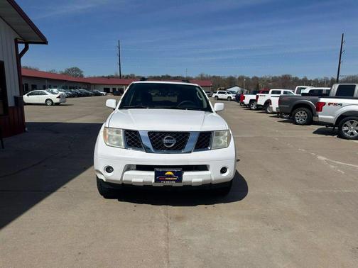 2006 Nissan Pathfinder SE