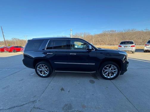 2019 Cadillac Escalade Luxury