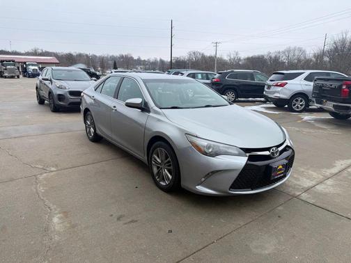 2015 Toyota Camry SE