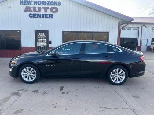2022 Chevrolet Malibu FWD LT