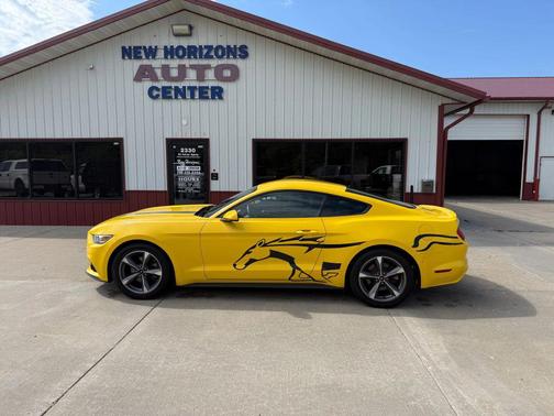 2015 Ford Mustang V6