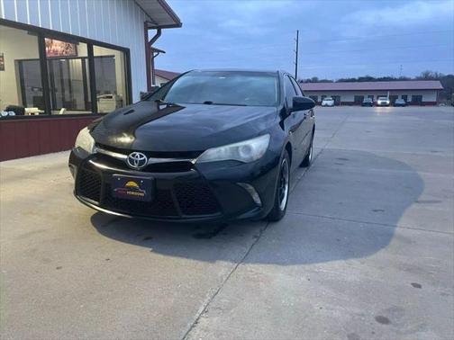 2016 Toyota Camry SE w/Special Edition Pkg