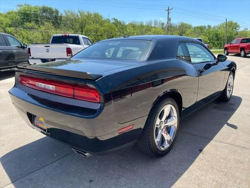 2012 Dodge Challenger SXT