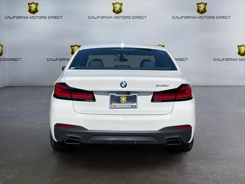 2022 BMW 540 i