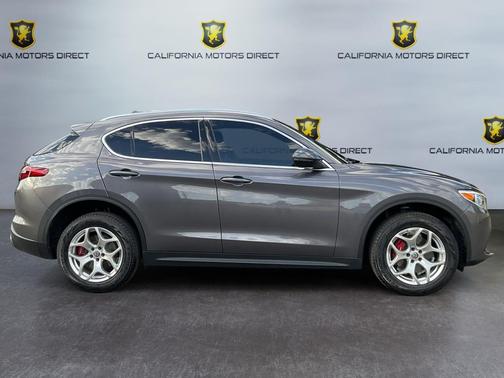 2019 Alfa Romeo Stelvio Base