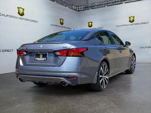 2022 Nissan Altima SR FWD