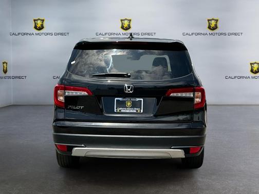 Crystal Black Pearl 2022 Honda Pilot 2WD EX-L