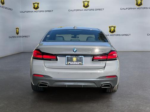2022 BMW 530e Base