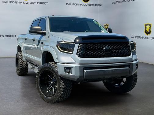 Cement 2018 Toyota Tundra SR5