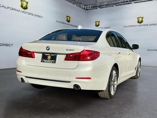 2018 BMW 530 530i