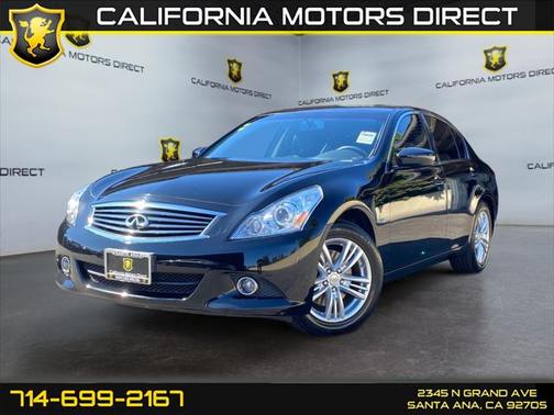 2015 INFINITI Q40 Base
