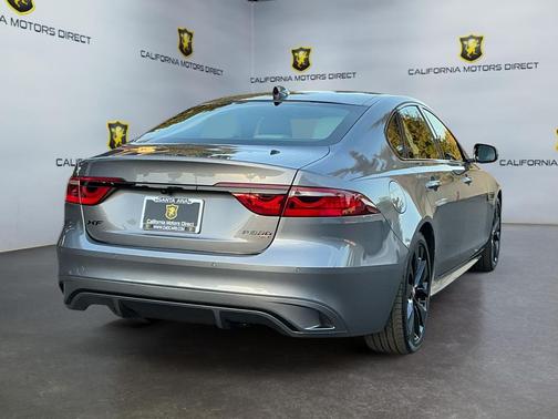 2022 Jaguar XF R-Dynamic SE P300 AWD Automatic